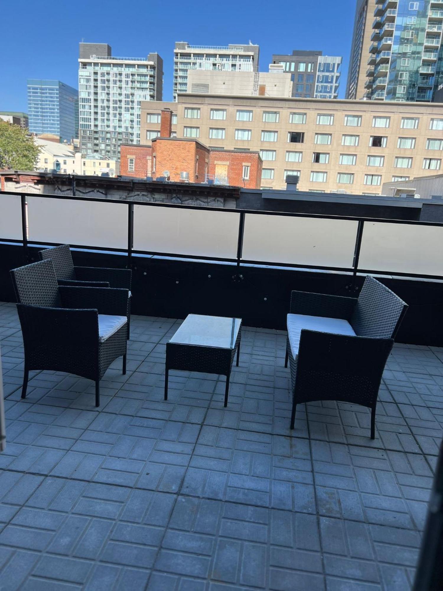 Condo In The Heart Of Downtown Montreal Exterior photo