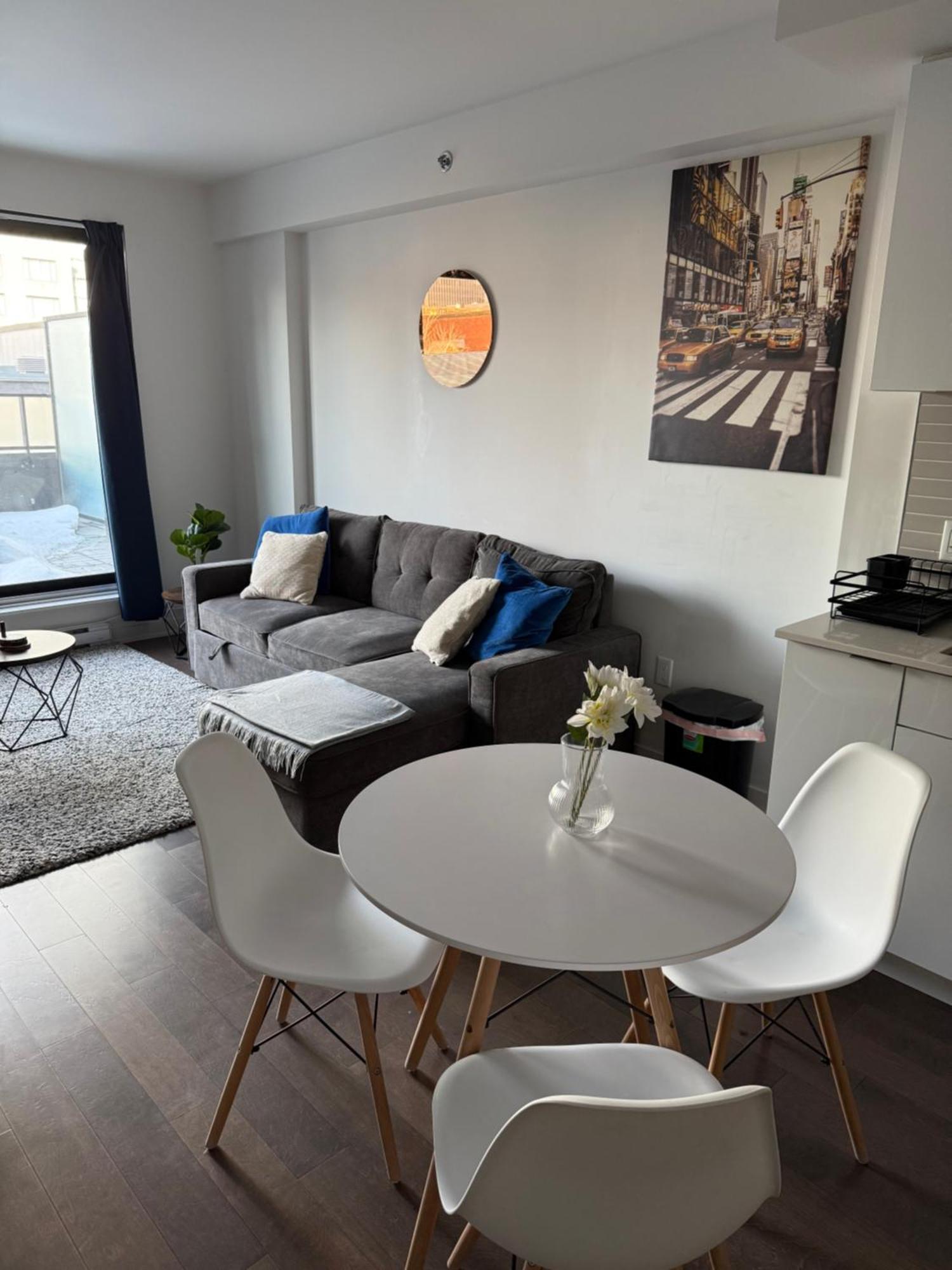 Condo In The Heart Of Downtown Montreal Exterior photo